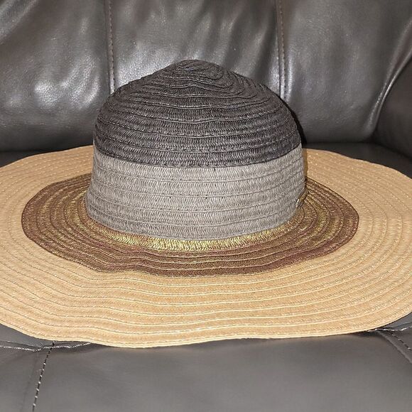 Ellen Tracy 5" Wide Brim Floppy Sun Beach Hat Gold Hardware - Picture 5 of 9